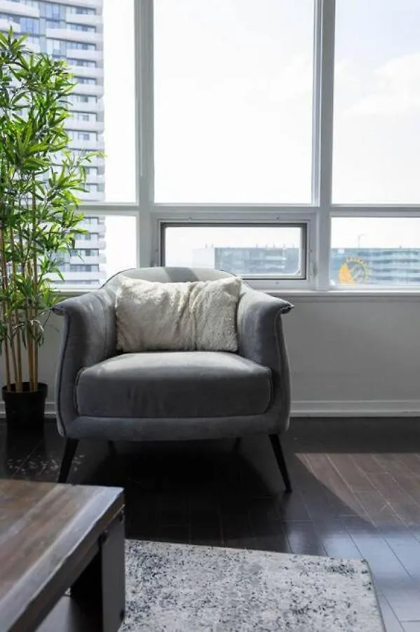 Skyline Waterfront 2Br Plus 2Ba Wparking Near Mtcc Toronto 0*,  Canada