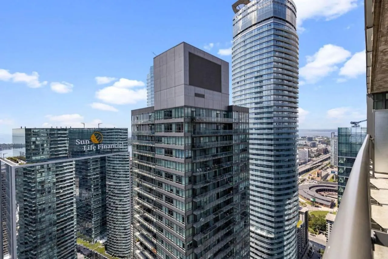 Skyline Waterfront 2Br Plus 2Ba Wparking Near Mtcc Toronto