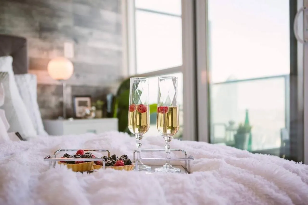 Holiday home Skyline Waterfront 2Br Plus 2Ba Wparking Near Mtcc Toronto